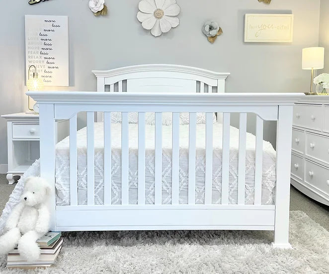 Jordan Convertible Curve Back Slat Crib - White