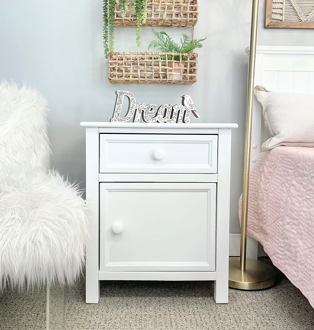 William Night Stand Bright White